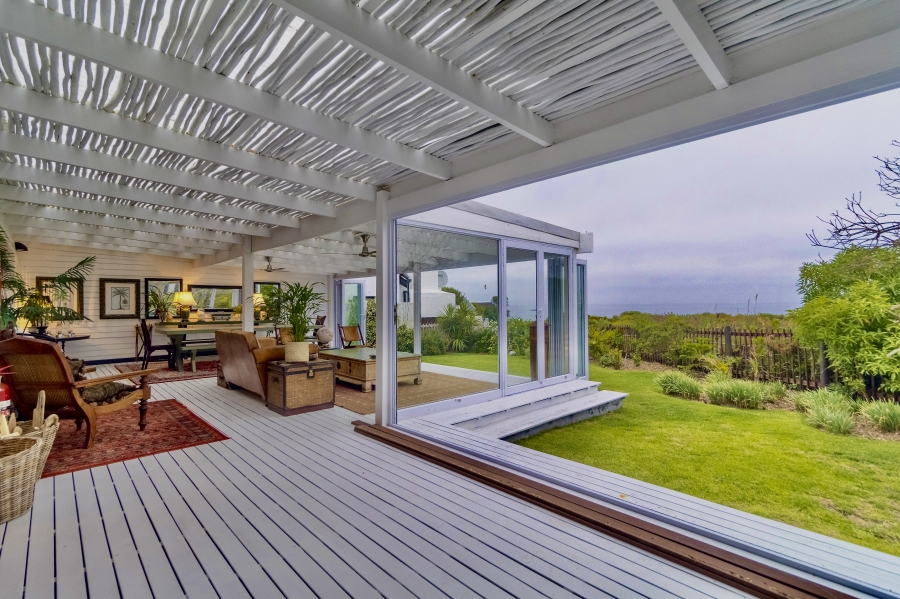 5 Bedroom Property for Sale in Grotto Bay Western Cape